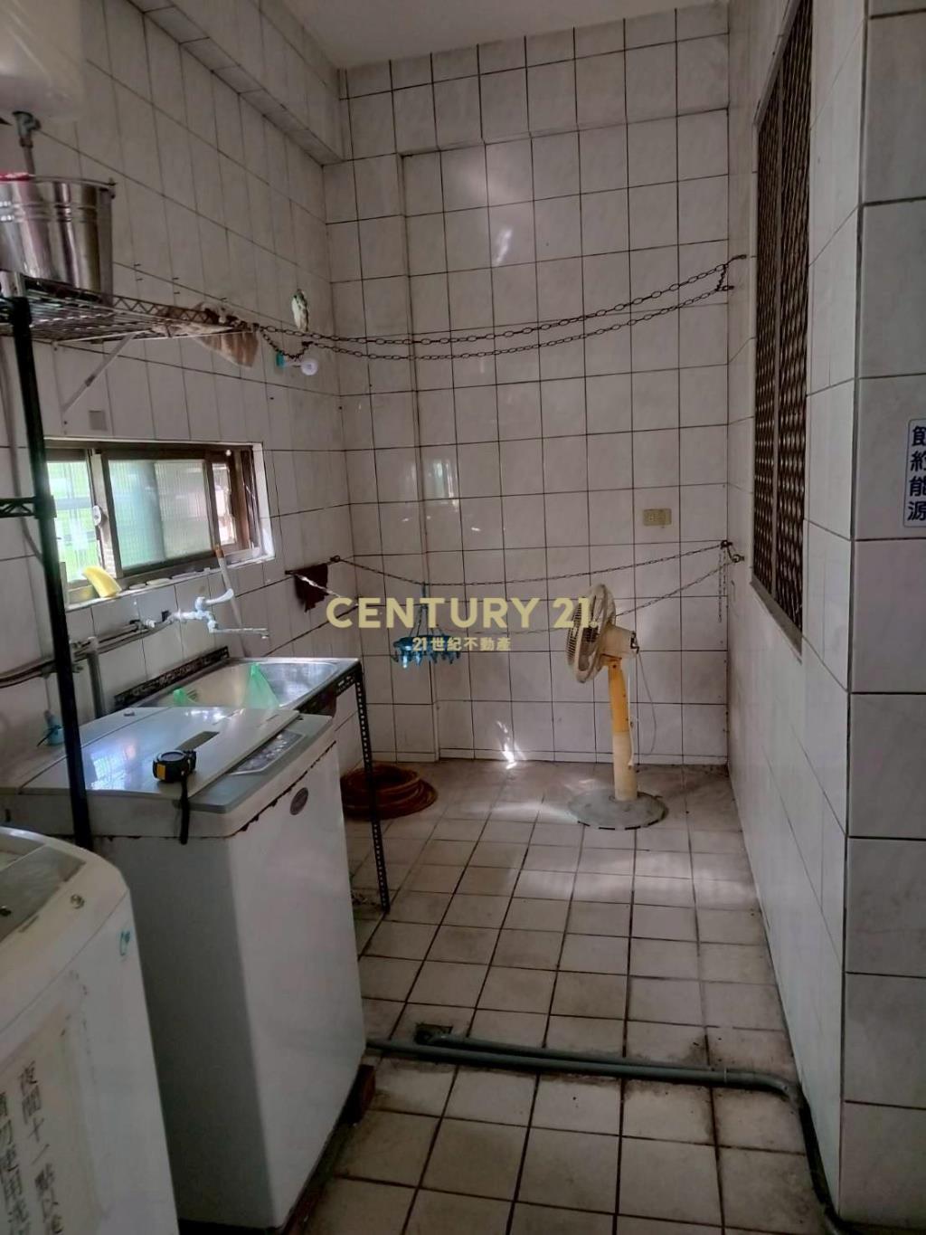 LB130宜大旁收租透天