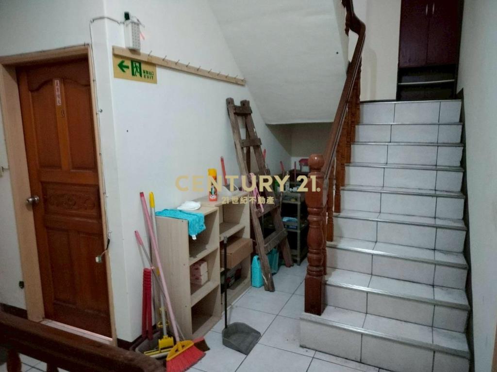 LB130宜大旁收租透天