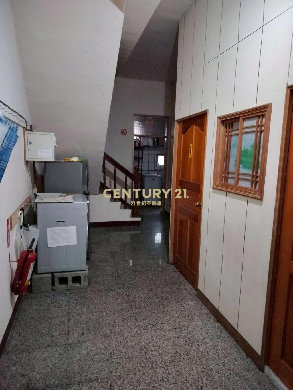 LB130宜大旁收租透天