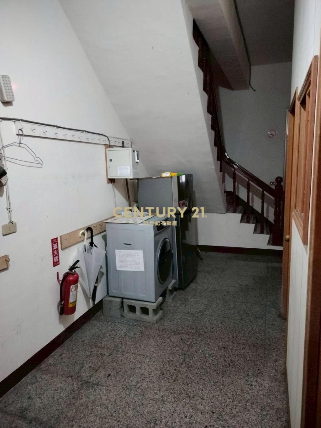 LB130宜大旁收租透天