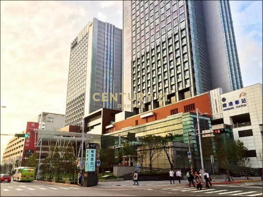 LH034南港三鐵旁大空間美三房(租)