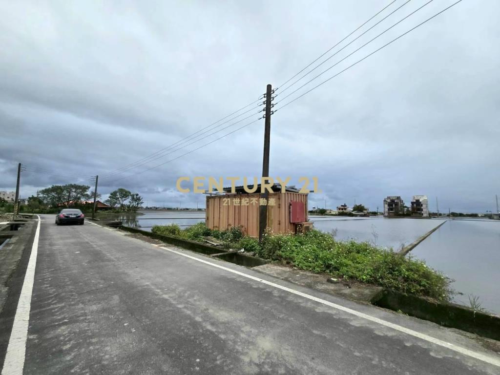 LC163近國五交流道足坪美農地