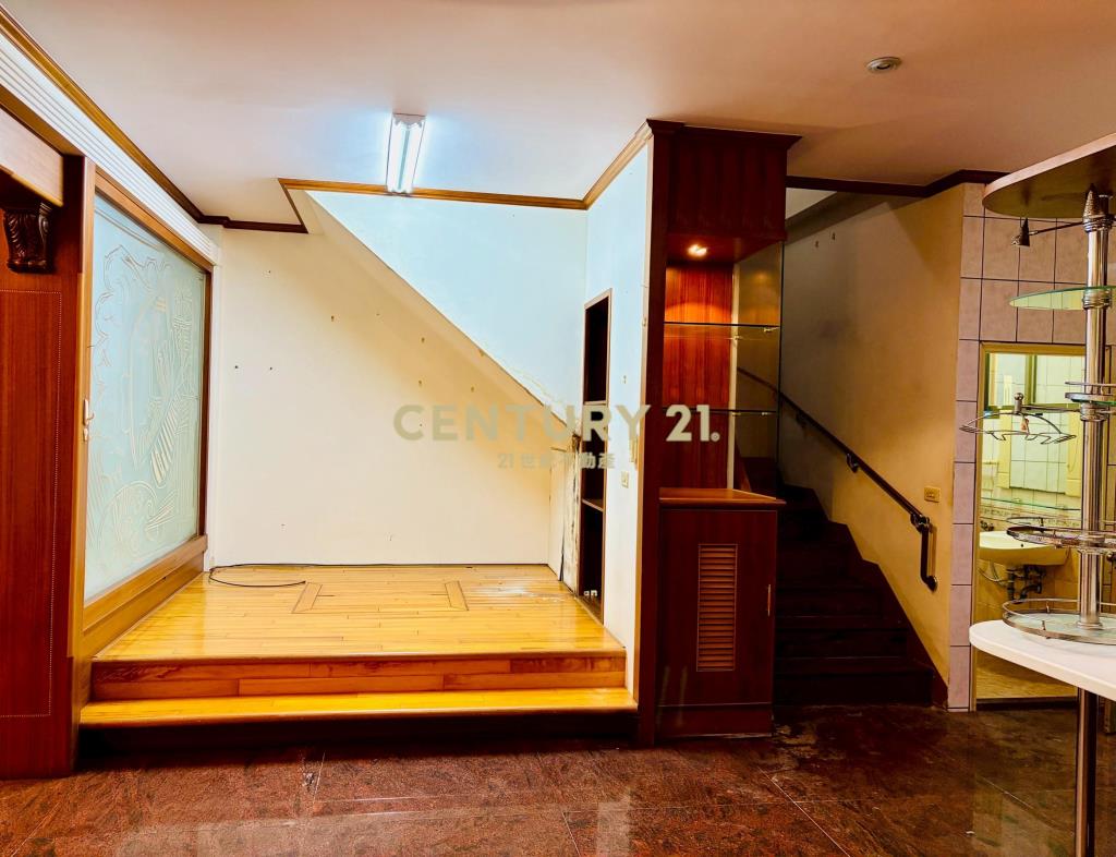 LB135宜市文教區透天