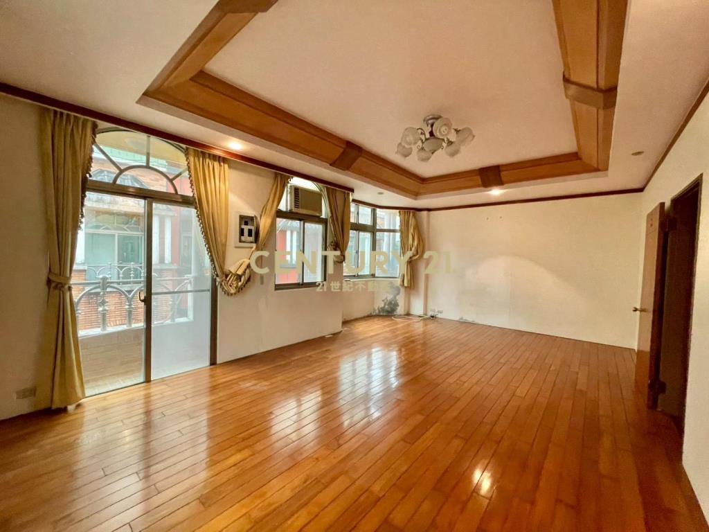 LB135宜市文教區透天