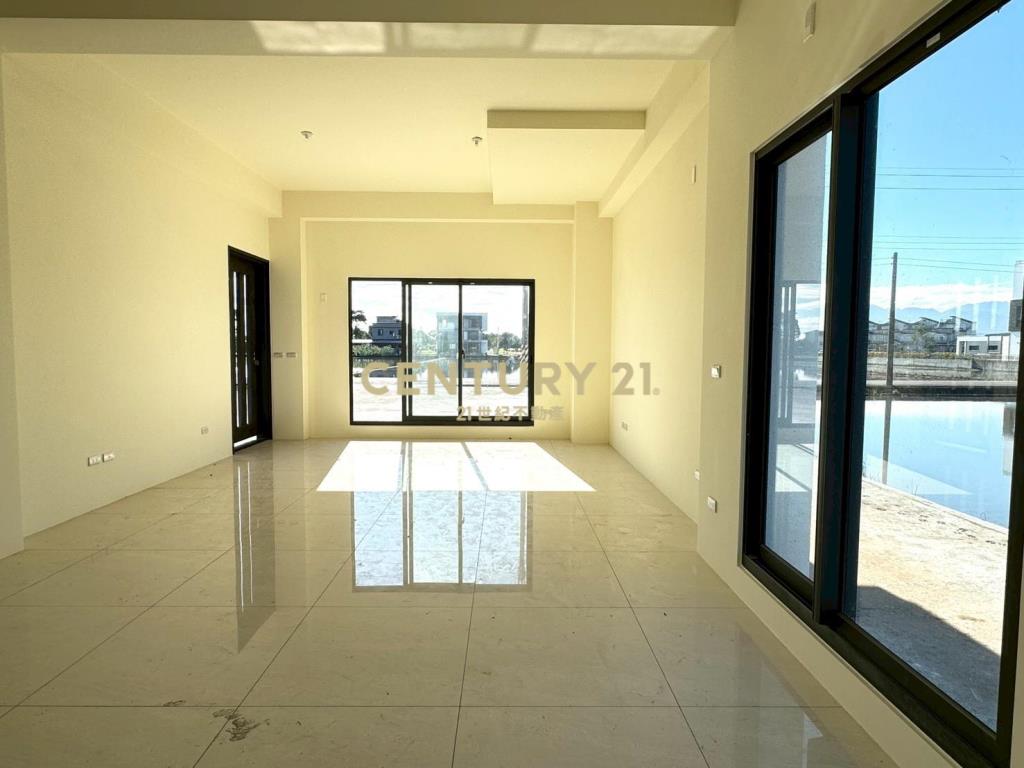 LE042水的故鄉電梯農舍