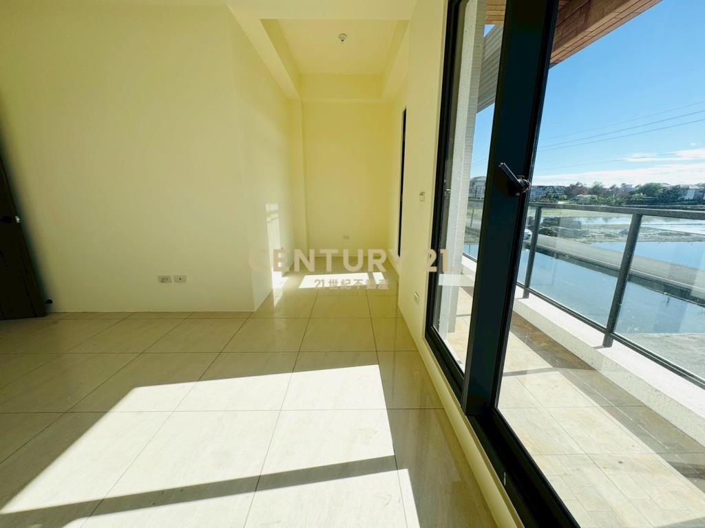 LE042水的故鄉電梯農舍