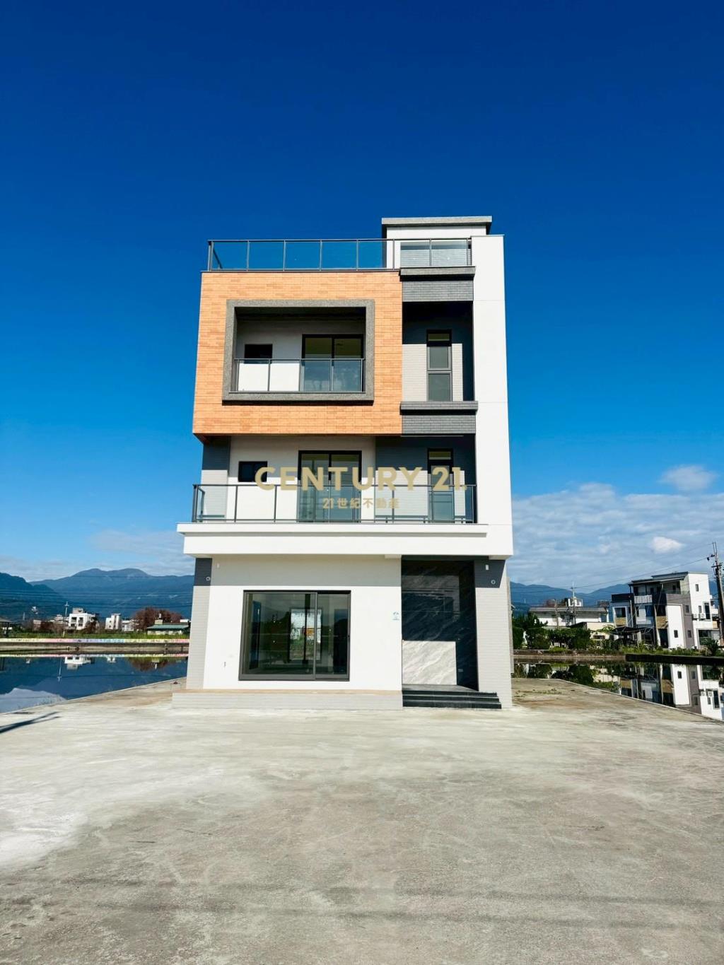 LE042水的故鄉電梯農舍