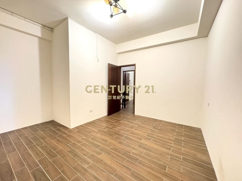 LB138近北門口邉間輕齡美墅