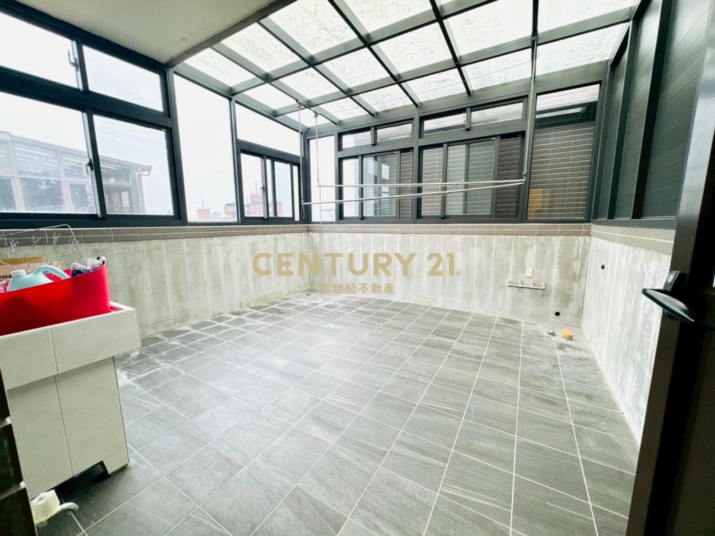 LB138近北門口邉間輕齡美墅