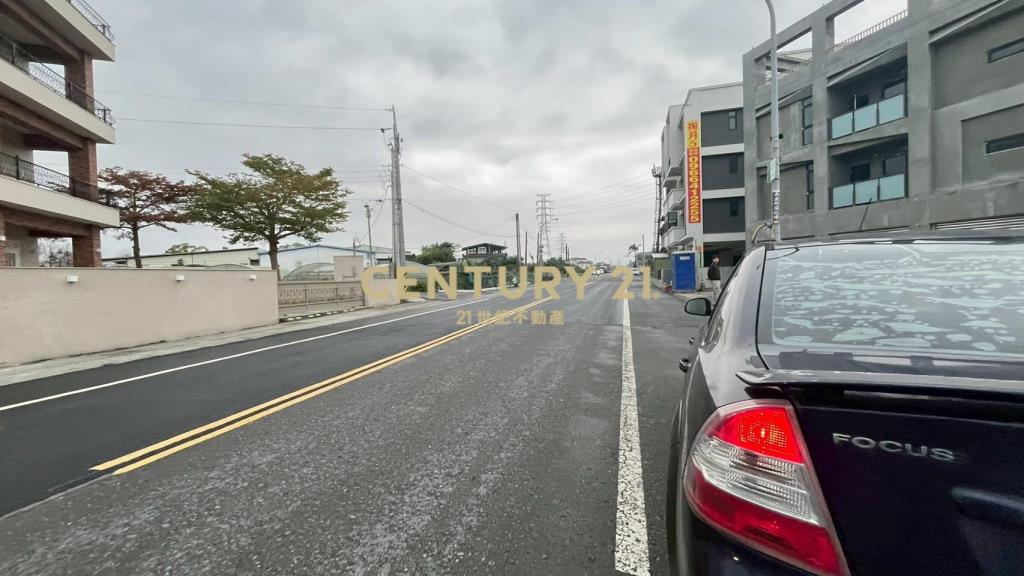 DC535順安大路邊小農地