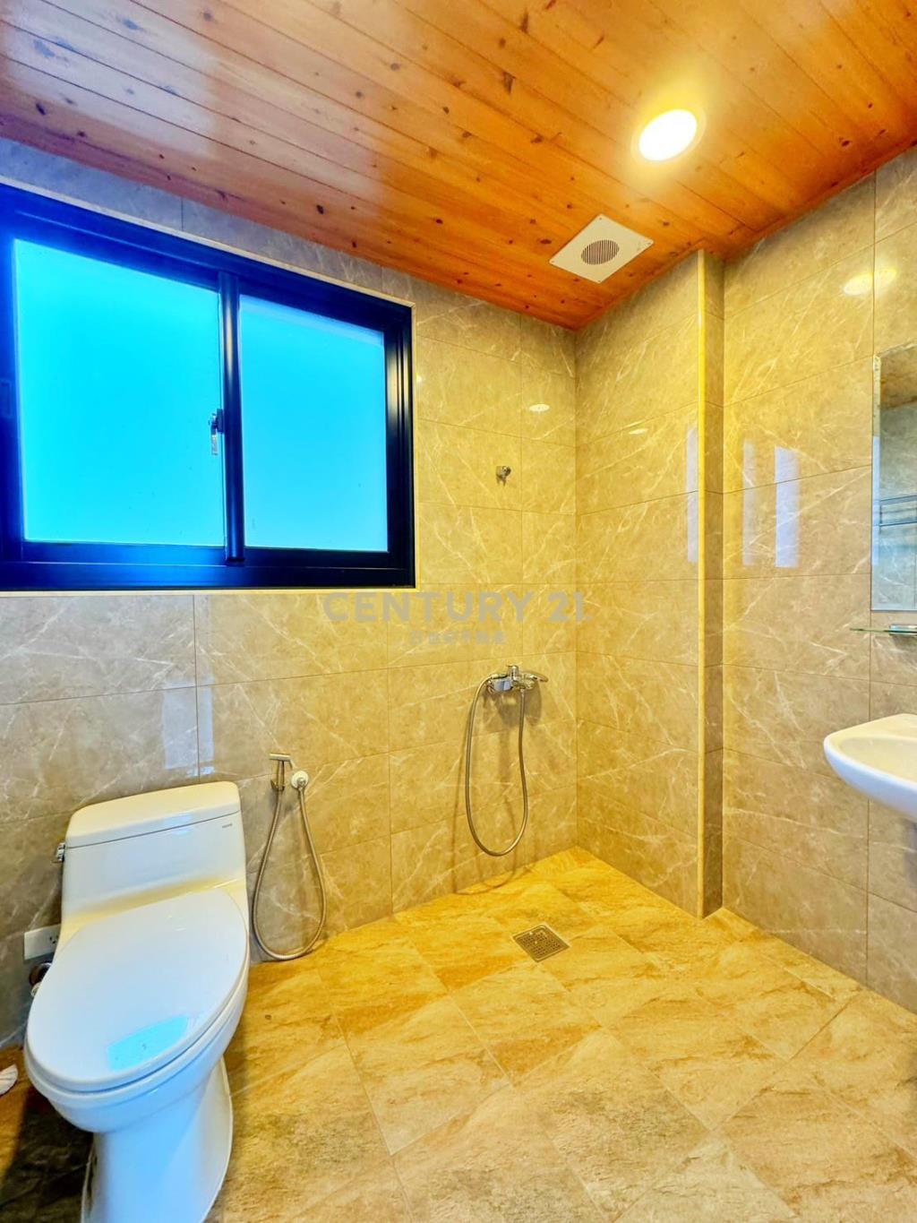 LB140東區童樂家築幸福美居