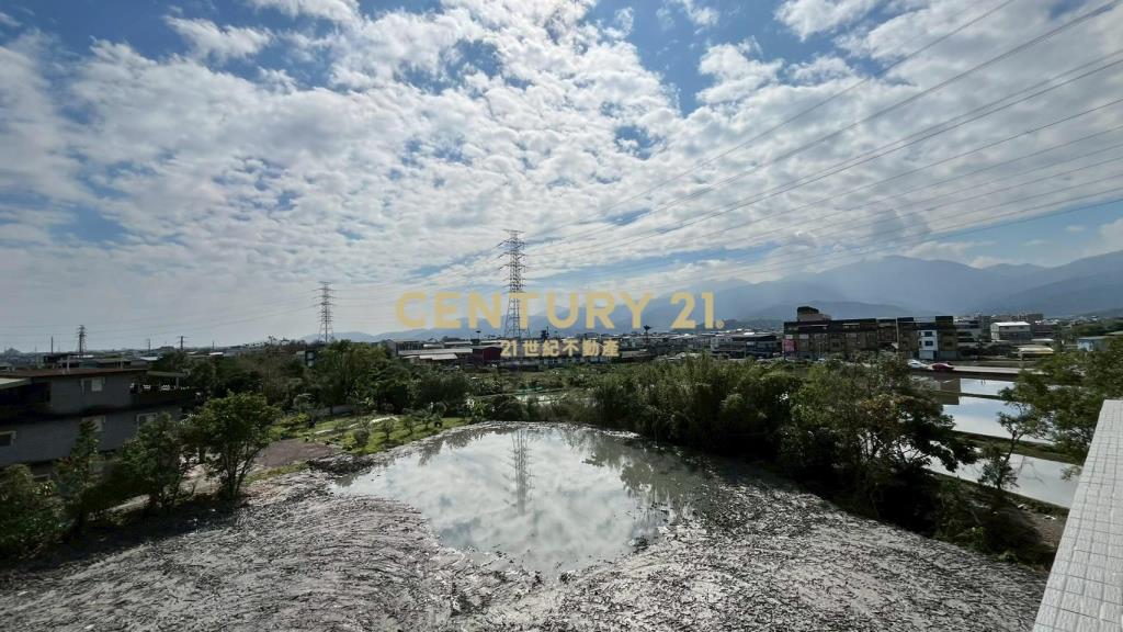 DA962清溝夜市近全新2+1車位美華廈