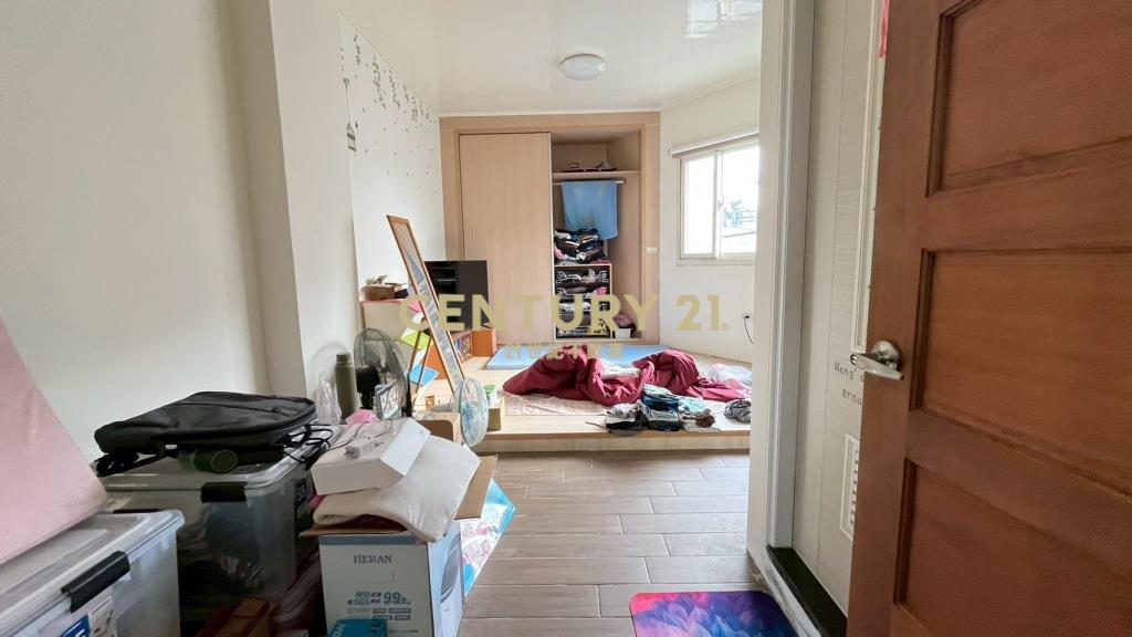 DB421五結邊間太陽能美透天