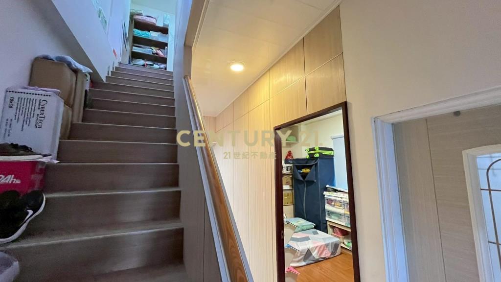 DB421五結邊間太陽能美透天