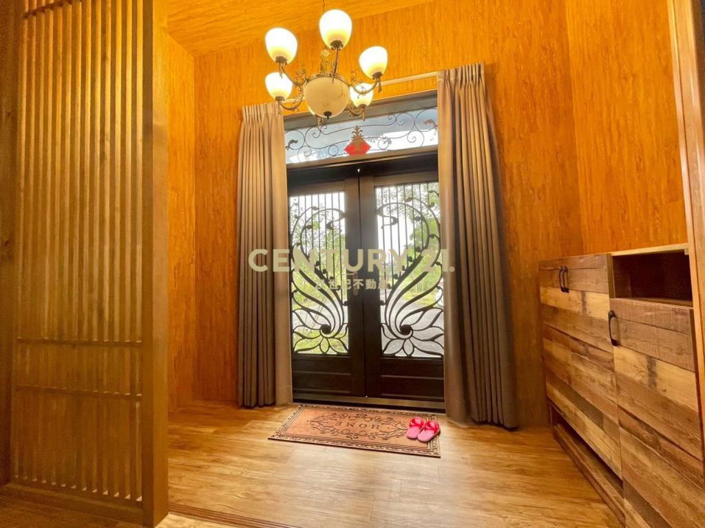 LE043正高鐵特區美農舍