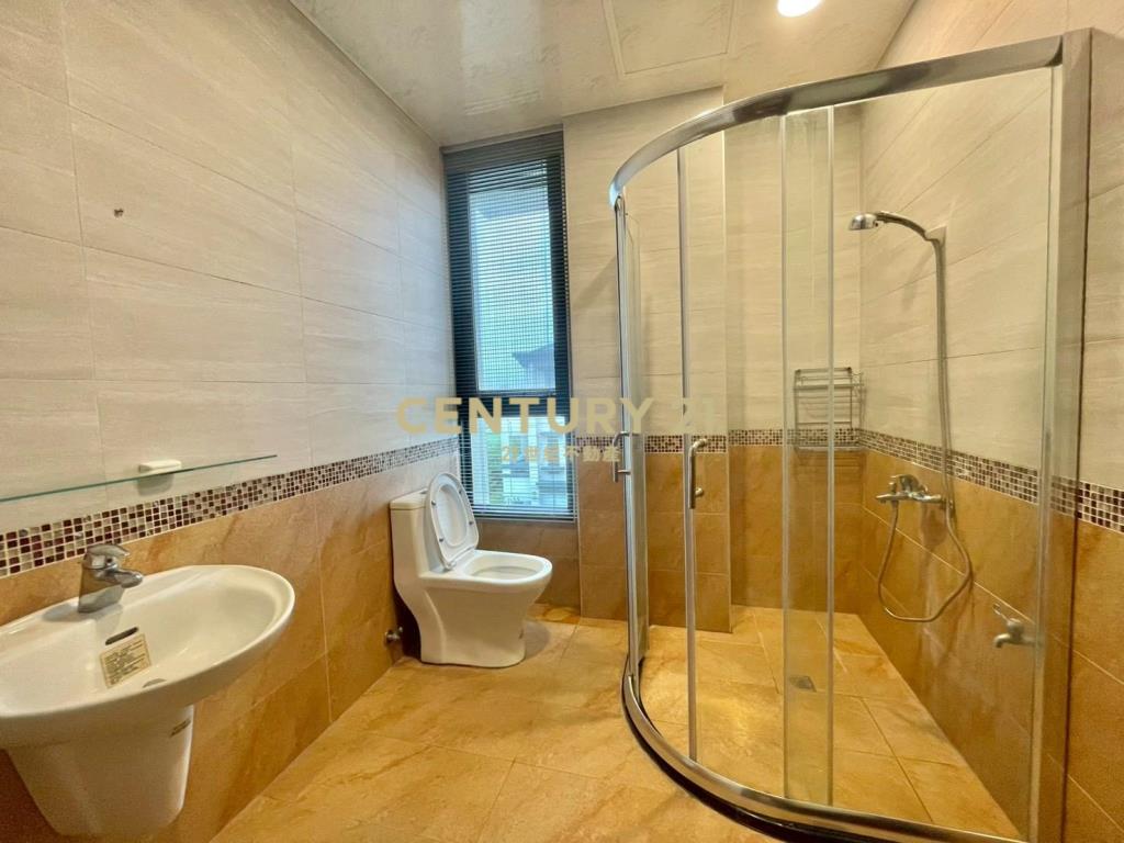 LE043正高鐵特區美農舍