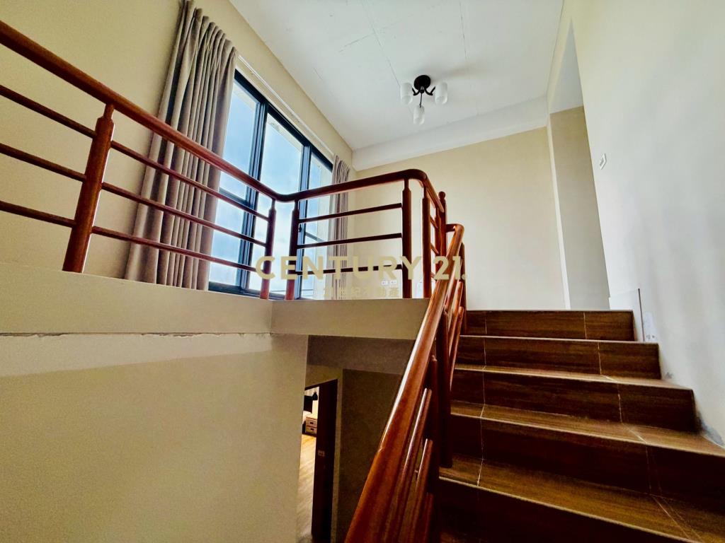 LE043正高鐵特區美農舍