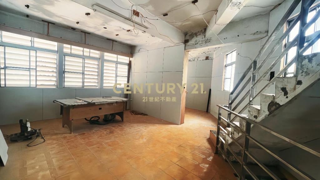 LH037礁溪龍潭大路邊店住(租)