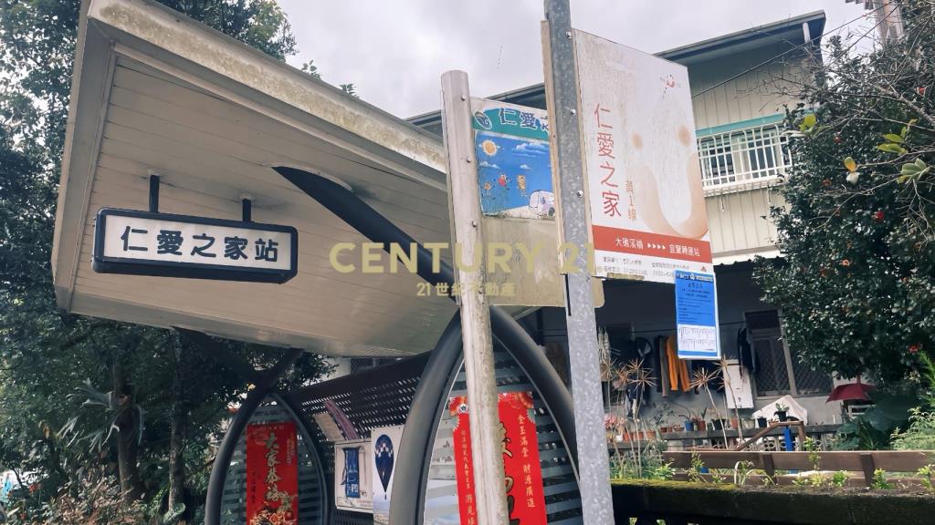 LH037礁溪龍潭大路邊店住(租)