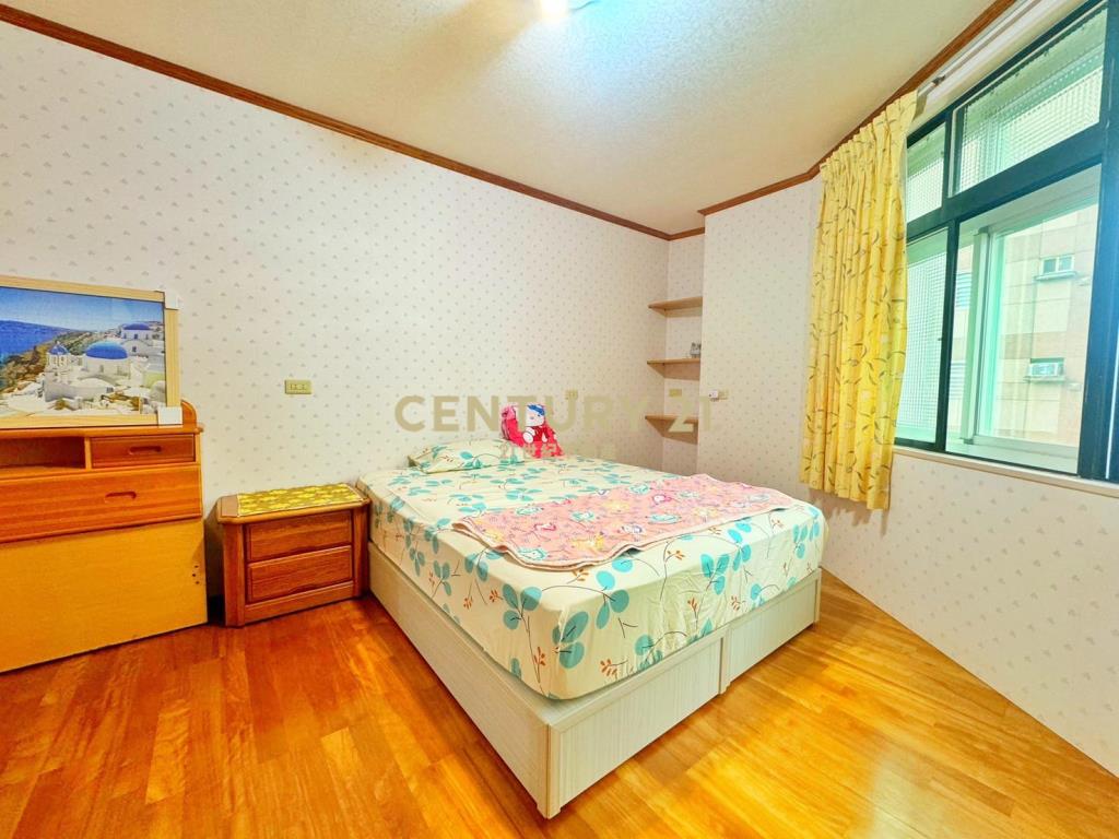 LB141東區轉運站金店住