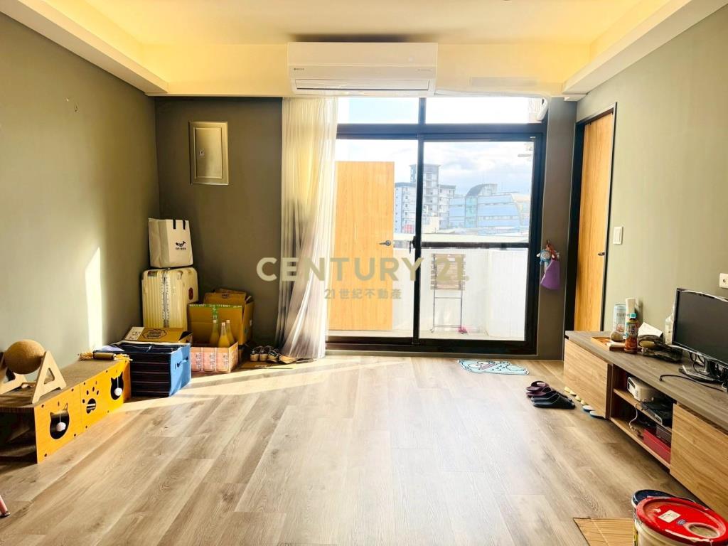 LA153市中心美裝大三房