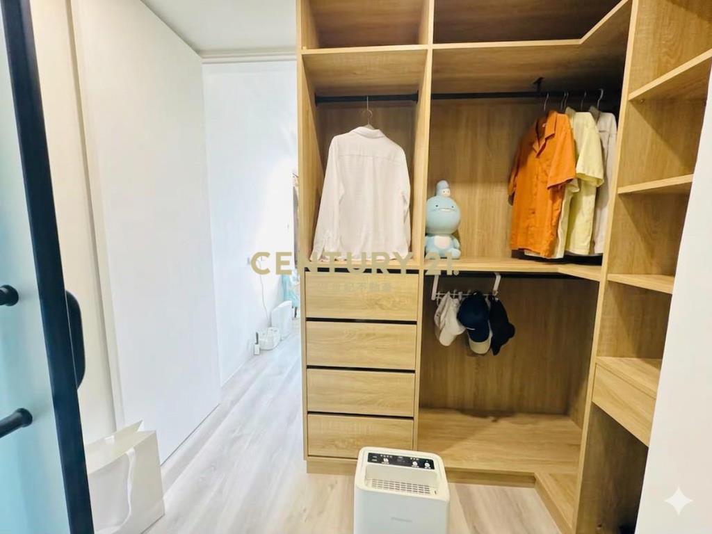 LA153市中心美裝大三房