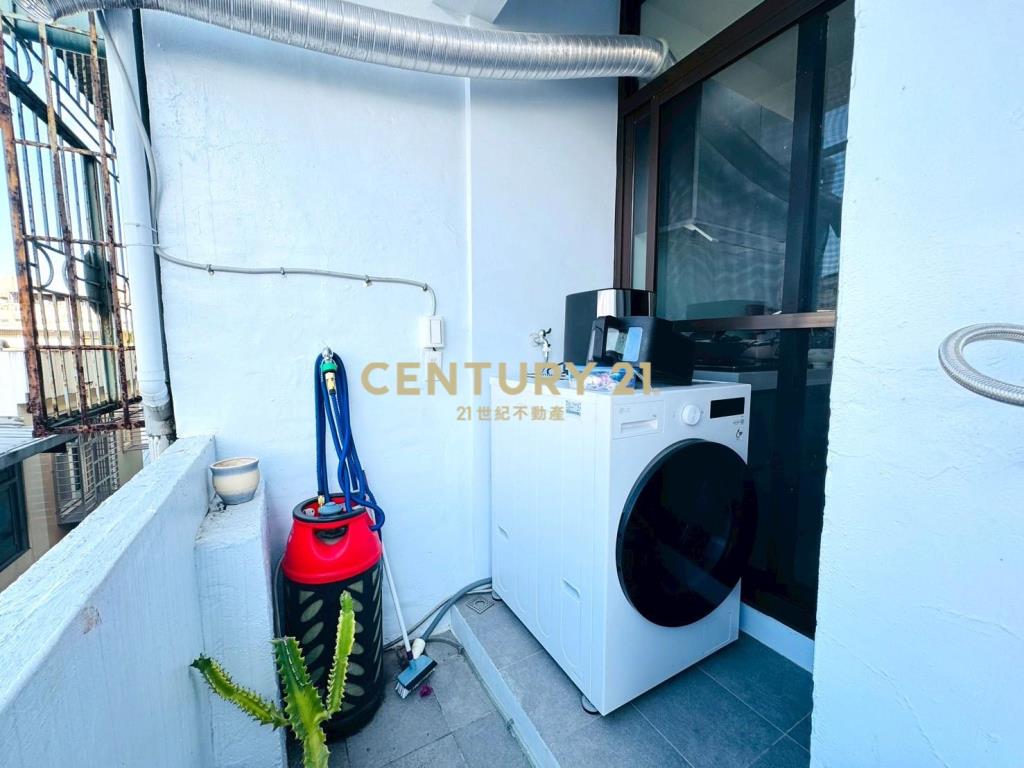 LA153市中心美裝大三房