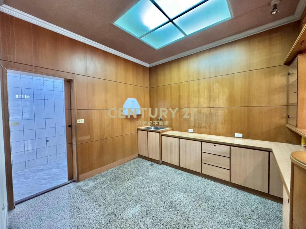 LB136轉運站旁明星學區透天