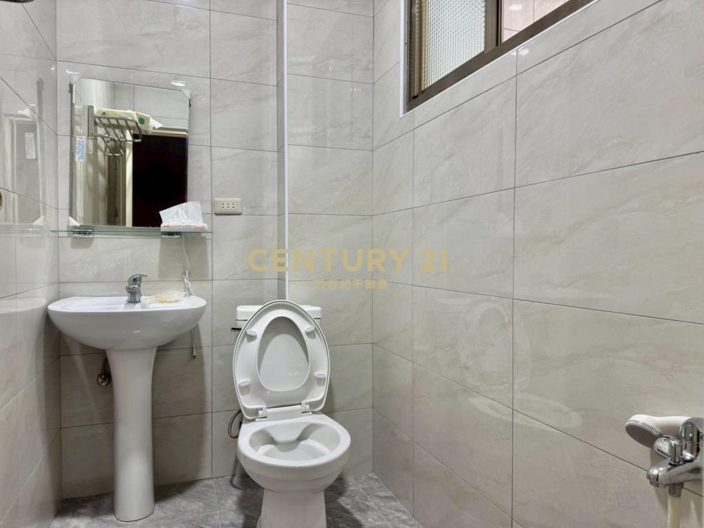 LB136轉運站旁明星學區透天