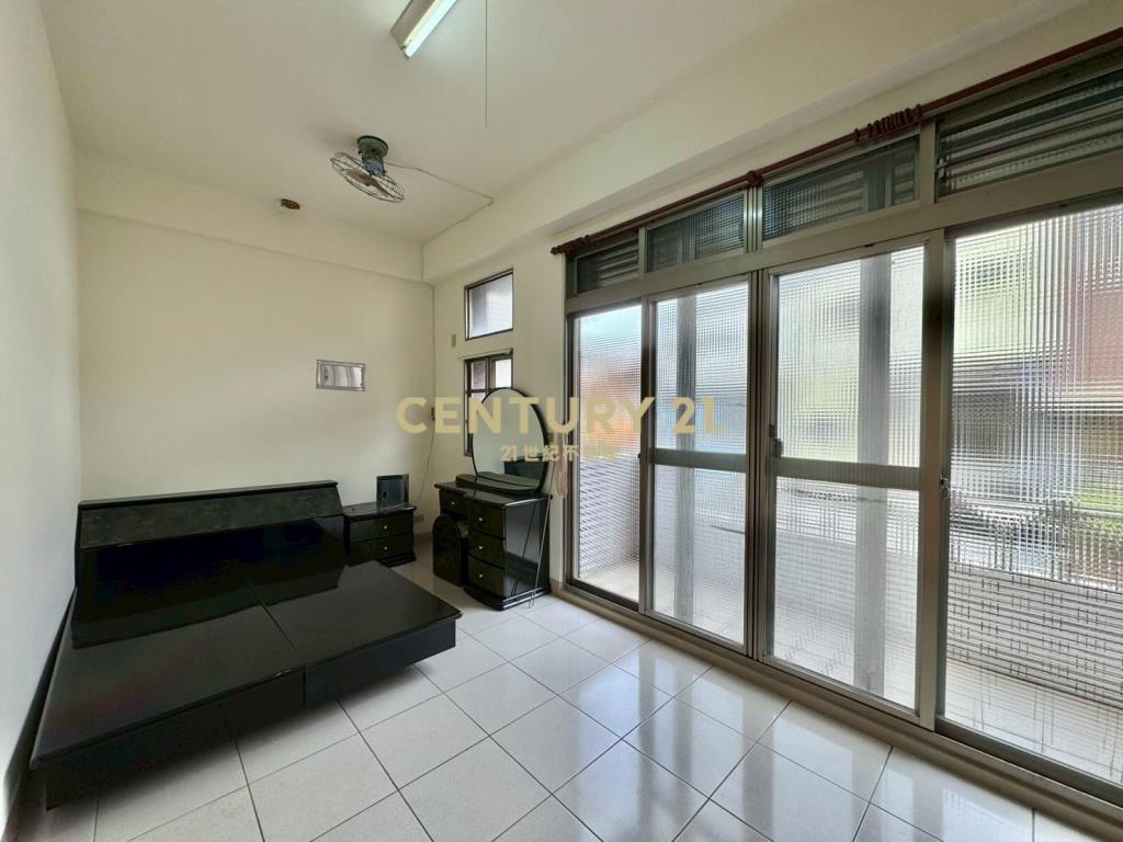 LB136轉運站旁明星學區透天