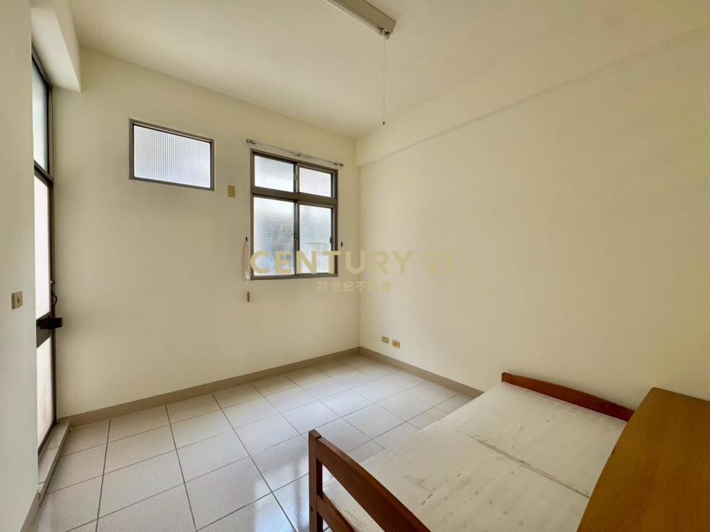 LB136轉運站旁明星學區透天