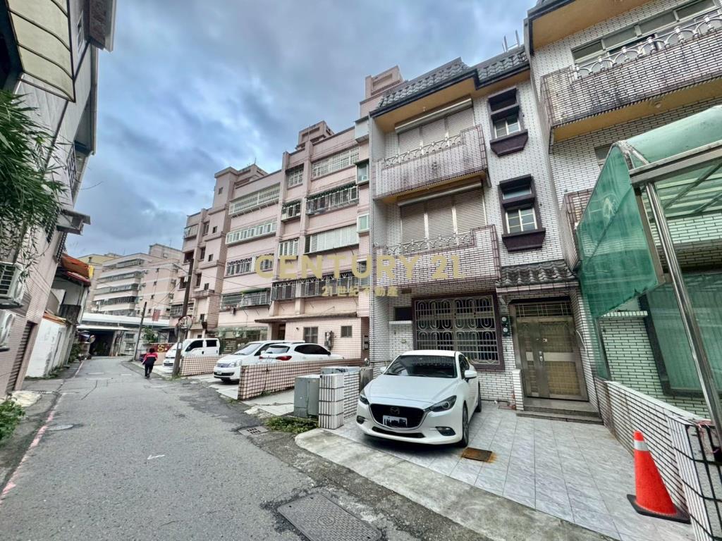 LB136轉運站旁明星學區透天