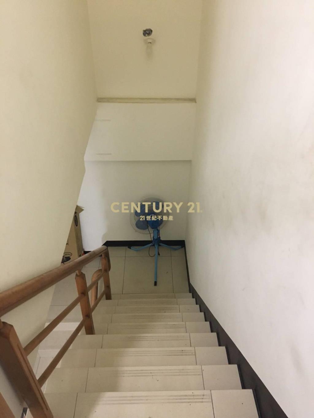 DB428龍祥精美7年透天