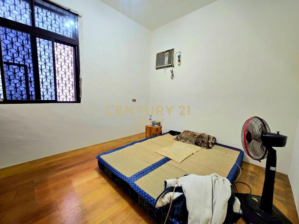 LB120市區大地坪車庫雙併花園別墅