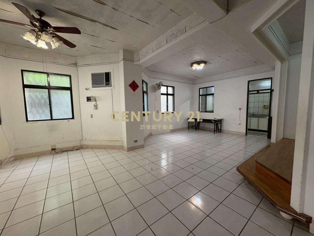 LB146市中心雙併透天雙車位大坪數