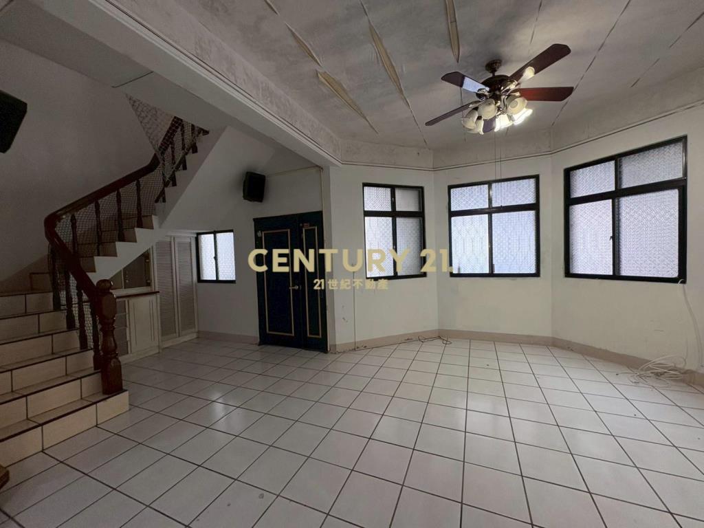 LB146市中心雙併透天雙車位大坪數