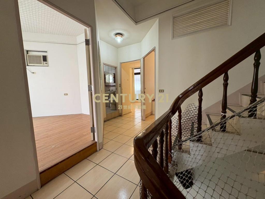 LB146市中心雙併透天雙車位大坪數