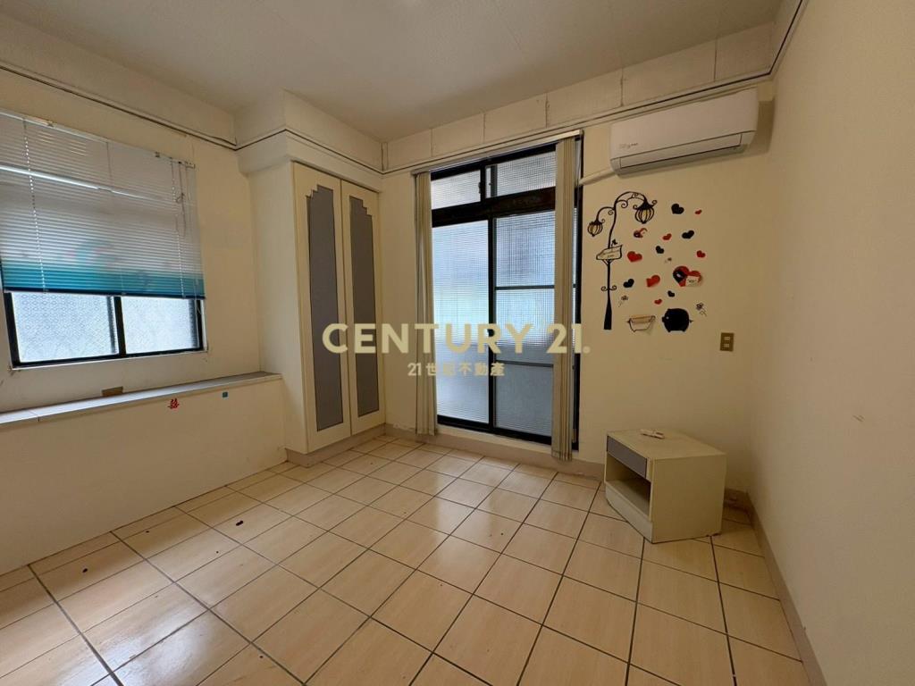 LB146市中心雙併透天雙車位大坪數