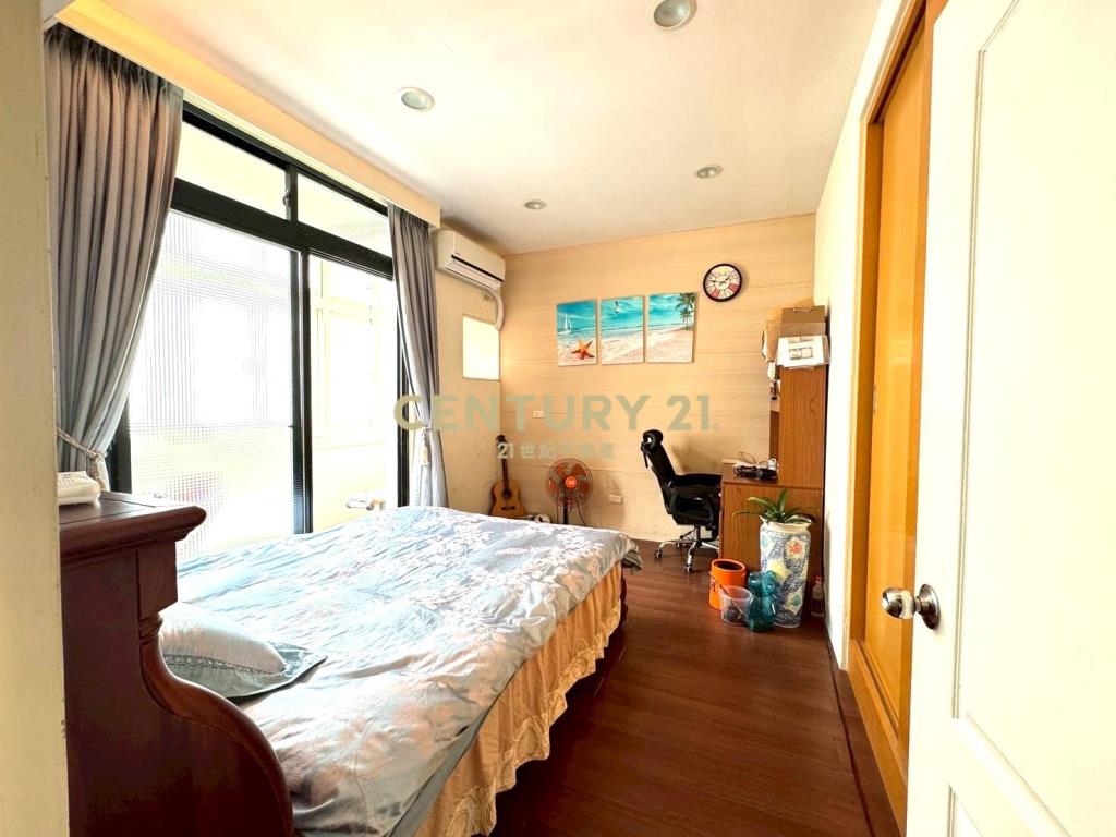 LB072近羅東高工孝親房透天