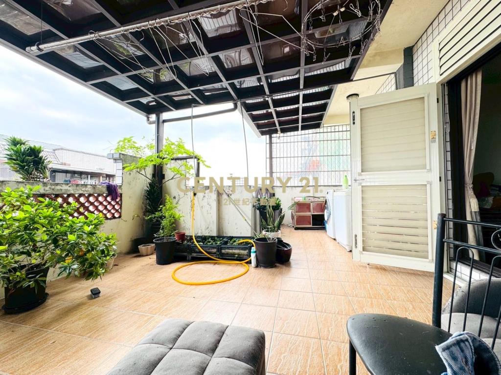 LB072近羅東高工孝親房透天