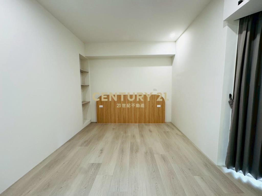 LA160近轉運站車位3房