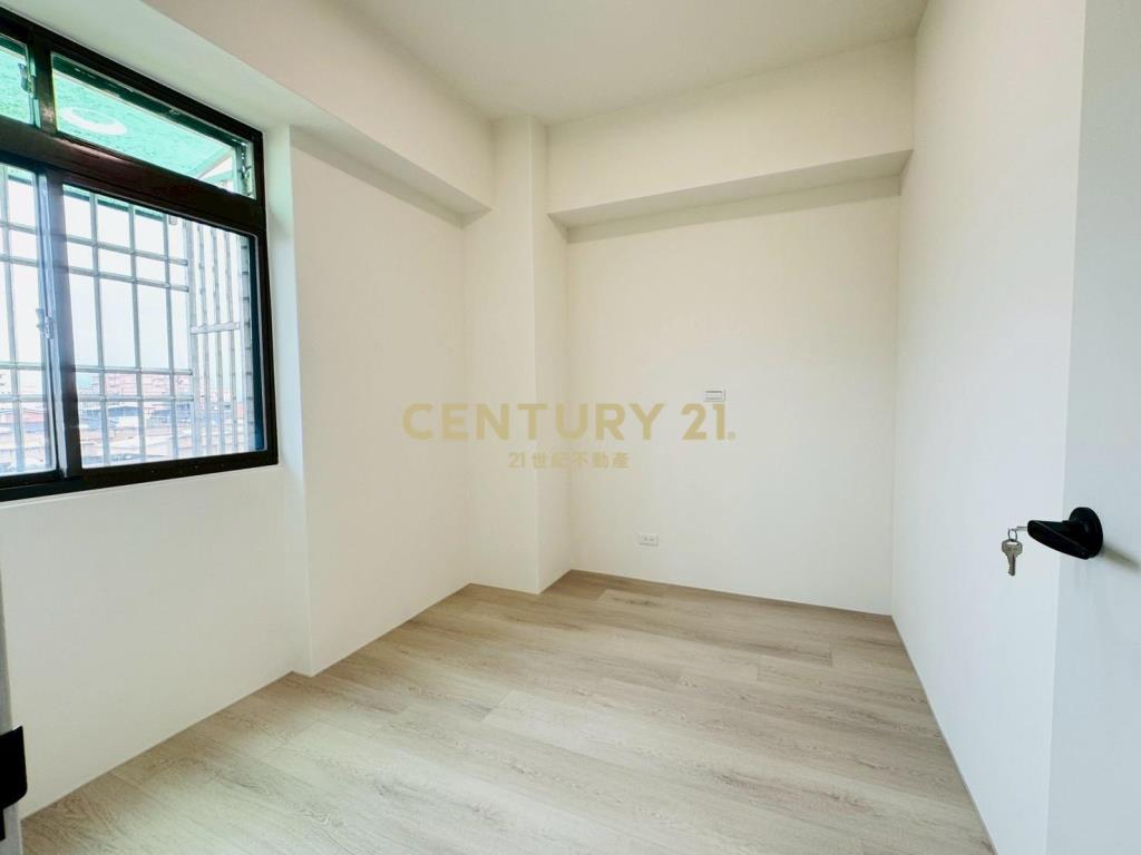 LA160近轉運站車位3房