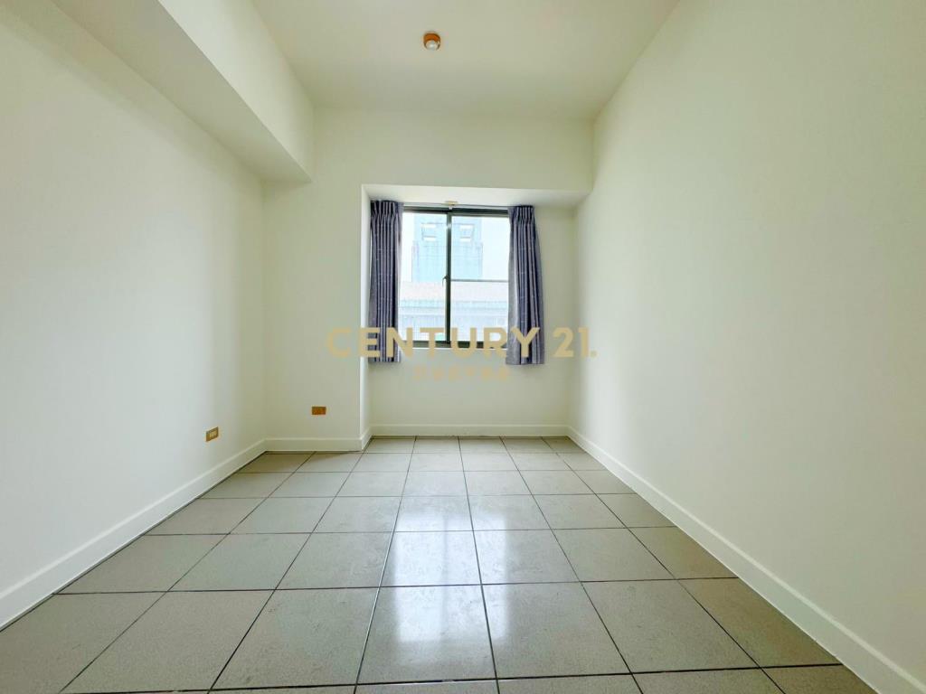 LA161翠玉花園3+1房車位