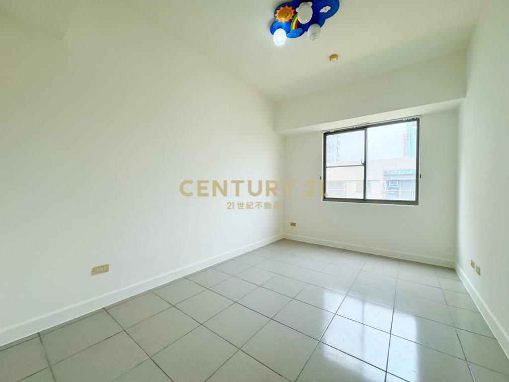 LA161翠玉花園3+1房車位