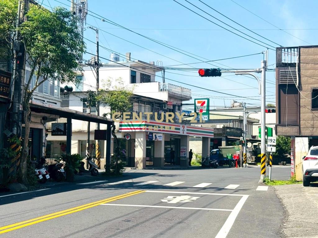 LE052近交流道低總價三角窗農舍