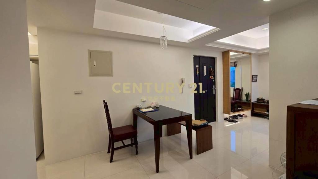 LA162礁溪溫泉三面採光冠軍華廈