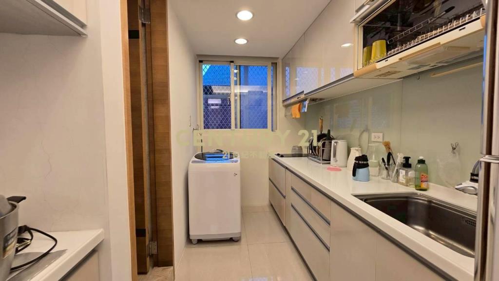 LA162礁溪溫泉三面採光冠軍華廈