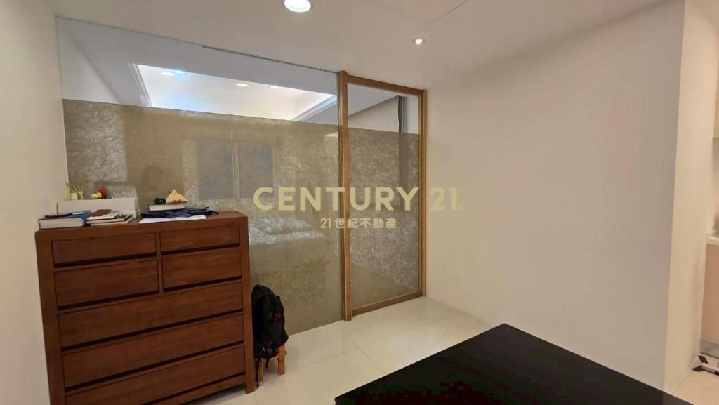 LA162礁溪溫泉三面採光冠軍華廈