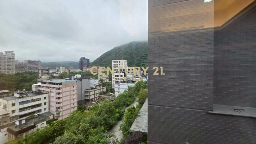 LA162礁溪溫泉三面採光冠軍華廈