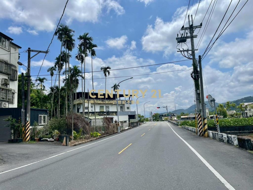 LC182員山東德雙面路農地